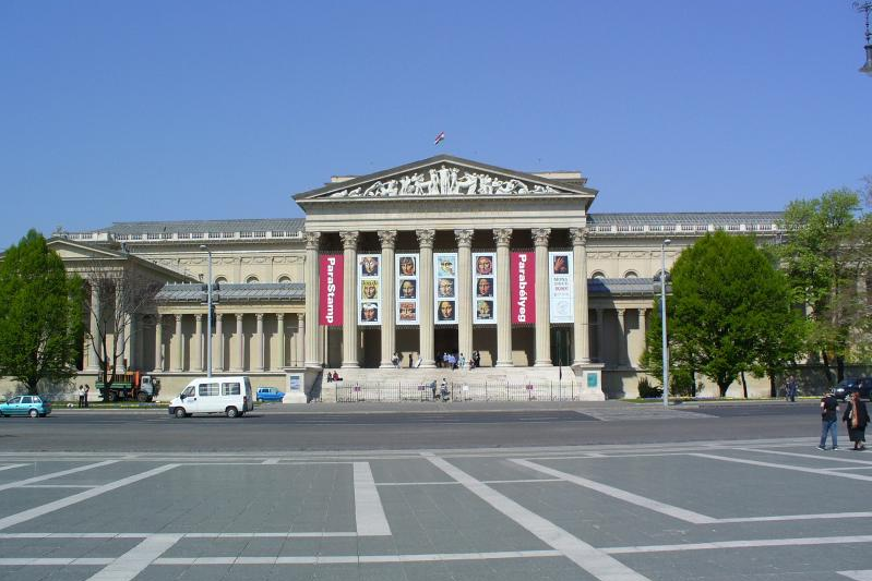 Update Budapest City Tour