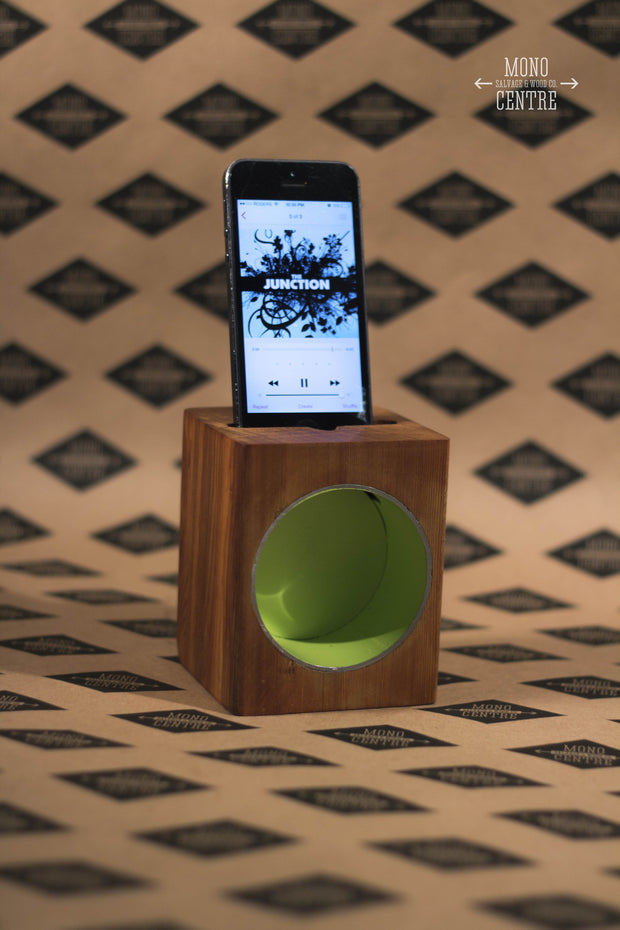 "Travel RAD" Acoustic iPhone Dock